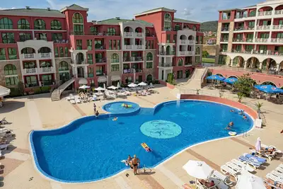 Image de Palais Saint-Georges - Sveti Vlas - Appartement familial avec vue sur la piscine