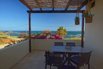 Villa Sunrise by the Sea