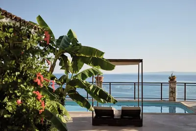 Image de Villa Yiannis avec piscine privée