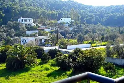 Excellent endroit pour des vacances reposantes, jardin paradisiaque, excellente vue!