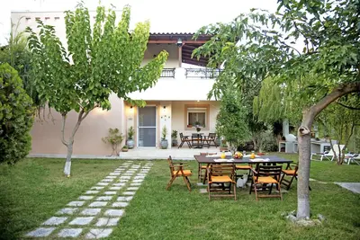 Image de Villa dans un grand endroit de Réthymnon, à quelques minutes des plages les plus célèbres!
