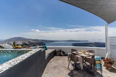 Image de Mardanza Dome House - Au bord de la falaise de la caldera, dans le pittoresque Imerovigl