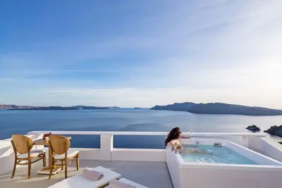 Image de Villa Pure Bliss avec bain à remous extérieur