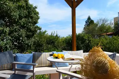 Image de Un Eden pour deux + (un petit appartement dans un jardin de citronniers au bord de la mer)