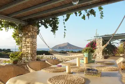 Villa Petradi (150 mètres de la mer)