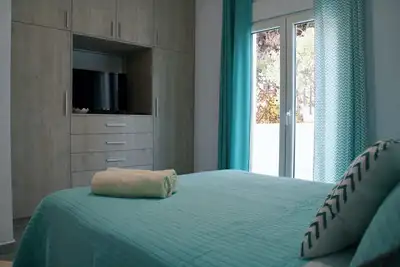 Image de Orοναδικές διακοπές στα Χανιά à Orama suites, δίπλα στην θάλασσα.