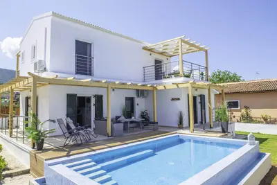 Image de Villa Acharavi Beach