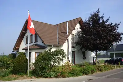 Image de Spacieux appartement récemment rénové avec de superbes vues et un grand balcon