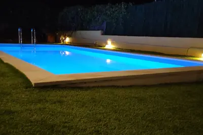 Image de Maison De Vacances Paisible / Proche De La Plage, Proche De L'AÉROPORT Et D'ATHÈNES