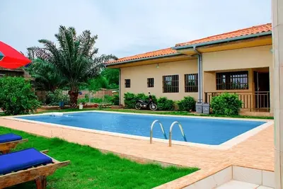 Image de Villa de standing avec piscine à 35 km de Lomé sur la route de Kpalimé