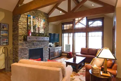 Image de 56677 Dancing Rock Loop: 3 Br / 4 Ba à Bend, pour 8 personnes