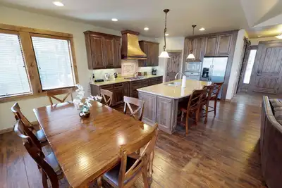 Image de 5 cabines Caldera: 4 cabines Br / 5 Ba à Bend, pour 10 personnes