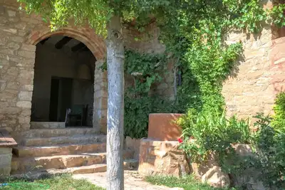 Image de Belle ferme récemment rénovée avec piscine