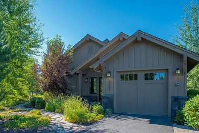 Image de Cabine 25 Caldera: 3 Br / 4 Ba cabine à Bend, pour 8 personnes