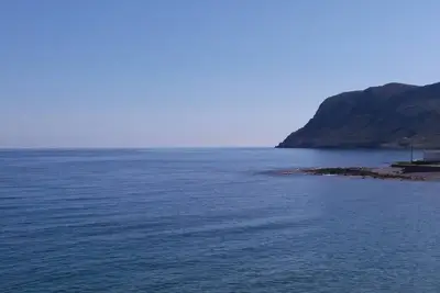 Image de Studios dans un jardin coloré, la mer à votre porte!