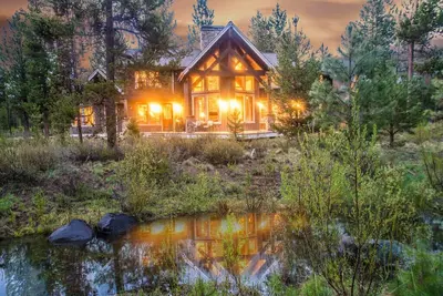 Image de 56457 Sunstone Loop: 4 Br / 4. 5 Ba maison à Bend, pour 10 personnes