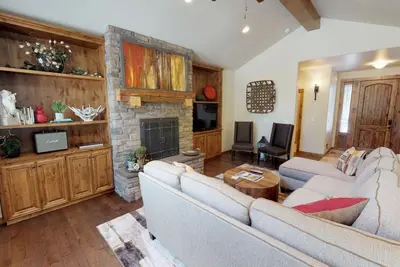 Image de Cabine 39 Caldera: 4 Br / 5 Ba cabine à Bend, pour 12 personnes