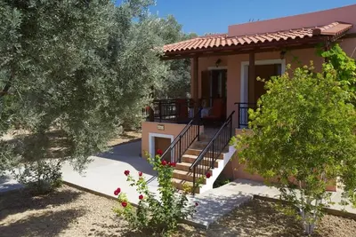 Image de Détendez-vous et profitez de la nature crétoise à la Villa Estia!