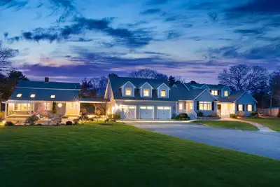 Image de Quintessential Cape Cod Estate