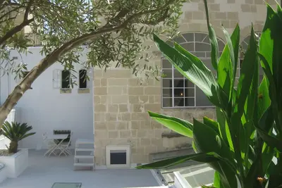 Image de Ancien moulin restauré en habitation de charme dans quartier historique
