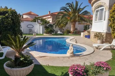 Charmante villa avec piscine privée à Miami Platja!