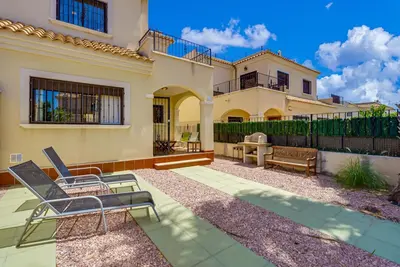 Maison de vacances spacieuse avec piscine commune