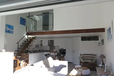 Image de Un patio pas comme les autres, la plage à pied, emplacement de rêve