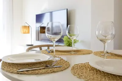 Image de Confortable, style méditerranéen, à quelques mètres de la plage. - Location réservée familles