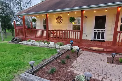 Image de Maison de campagne située entre Bellville, Cat Spring et Sealy, au Texas.