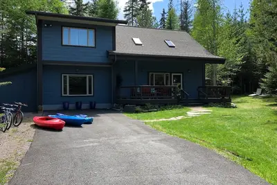 Image de Des vacances au centre de toutes les activités de plein air Bigfork et des restaurants Bigfork