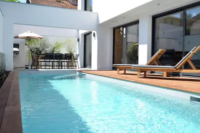Image de Villa contemporaine avec piscine à Biarritz
