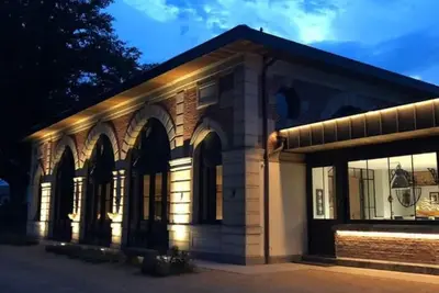 Image de L Orangerie de Chatel pour 8 2019 Figaro Magazine cover heated swimming poll