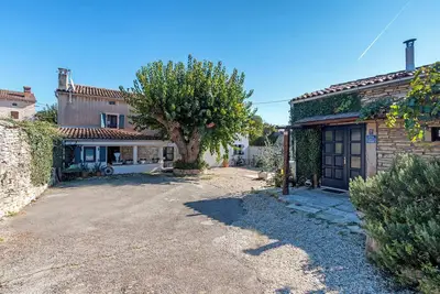Image de Last-Minute (31. 08. -14. 09) Unique maison de vacances avec piscine privée et jardin