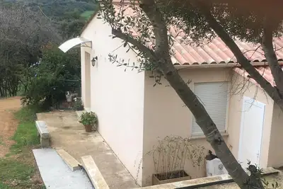 Image de Charmante Petite Villa Tout Confort Idéale 4 Personnes 2chambres proche Tizzano
