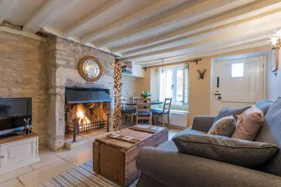 Image de Charmante maison en pierre de 200 ans en ville, Tetbury