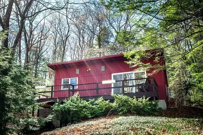 Image de Sunapee Region, Waterfront Cabin sur le lac Todd, adapté aux familles