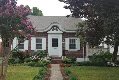 Image de Jolie maison ancienne très bien située par Raydarr Properties, Llc