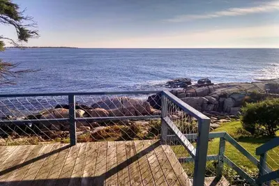 Image de Quintessential Maine Oceanfront!