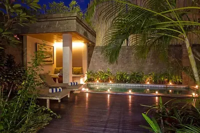 Image de Spacieuse villa de trois chambres près de Canggu avec une piscine privée