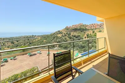 Image de Guest favorite! Family apartment, terrace, spectacular views & pool near sea
