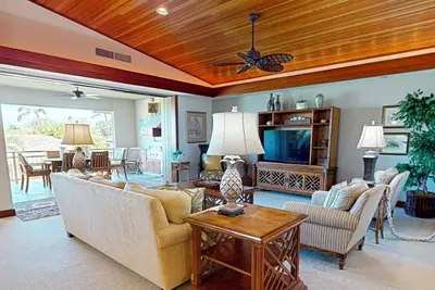 Image de Caractéristiques de luxe, y compris les suites doubles maîtres et les vues sur l'océan! !