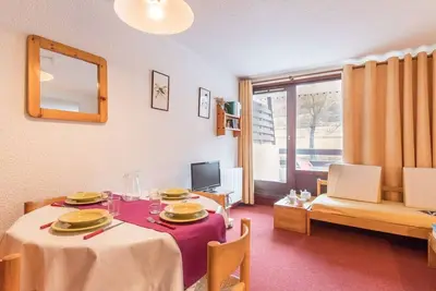 Image de Studio 4 pers. - Ski-in\/Ski-out, Piscine, Parking, 50m des remontées mécaniques