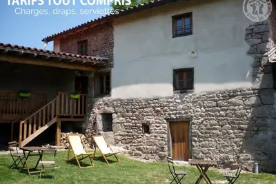 Image de Gîte de charme rénové 3 épis, 2 chambres en pleine nature