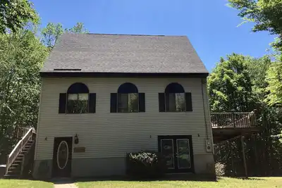 Image de Belle maison 3 saisons - printemps été et automne