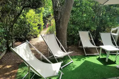 Image de T2 climatisé avec jardin  300 m de la plage - l'Argentière - La Londe Les Maures