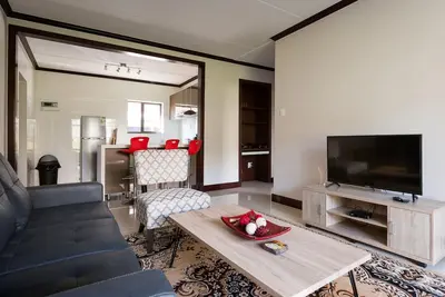 Image de #AlimamaSpaces: Acres Apartment