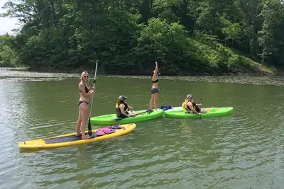 Image de Retraite Lake Home de 4 chambres à Burr Oak Lake & State Park (10 personnes)