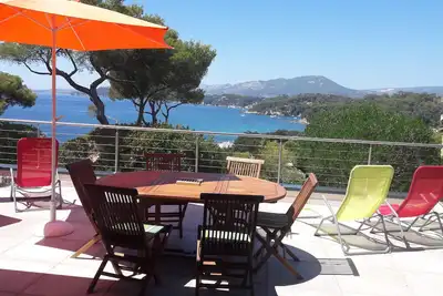 Image de Maison avec magnifique vue mer et jardin privatif, plages à 5 mn à pieds