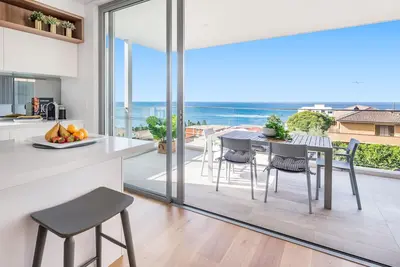 Image de Appartement tout neuf avec une vue imprenable sur la plage de Coogee - 20% de réduction appliquée