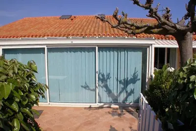 Image de maisonnette en bord de mer